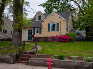 111 Grove St, Waldwick, NJ 07463