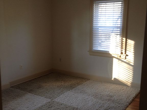 5th image of 1661 Greenlawn Ave