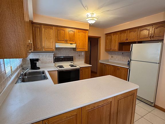 4th image of 7295 Shallford Rd