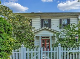 84 Townsend Ave, Staten Island, NY 10304