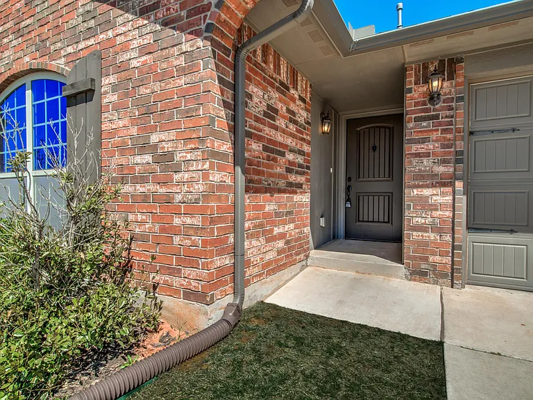 11825 SW 9th St — Photo 3
