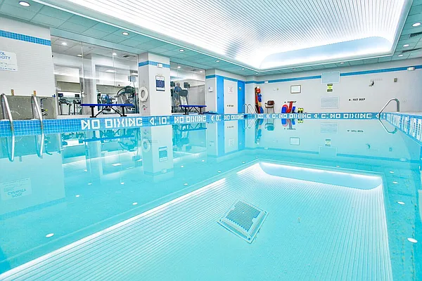 Rented by Royal Operation System | media 21