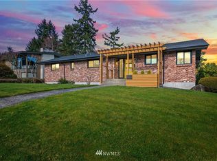 1005 Corona Dr, Fircrest, WA 98466