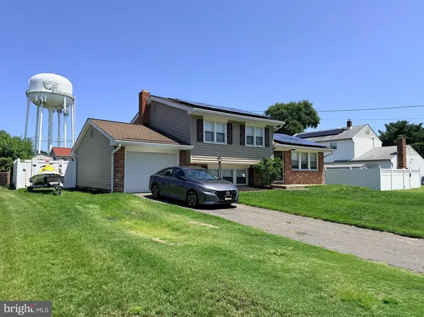 816 Lancing Rd, West Deptford, NJ 08096