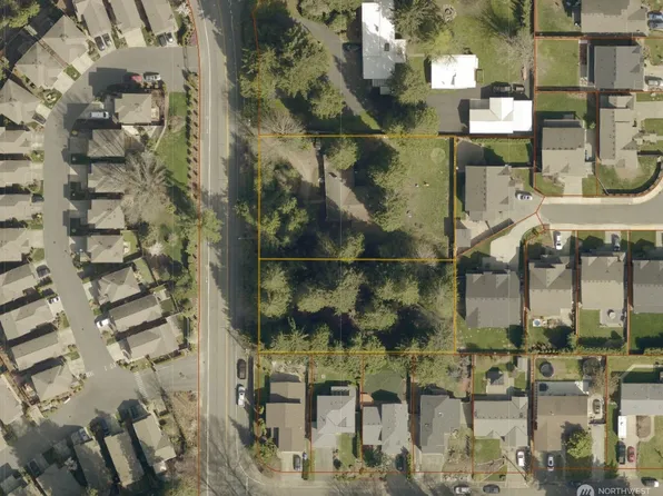 16220 Ambaum Boulevard S, Burien, WA 98148