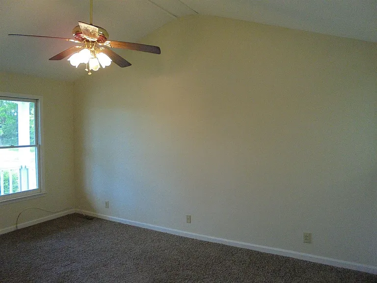 2746 Union Hall Rd — Photo 7