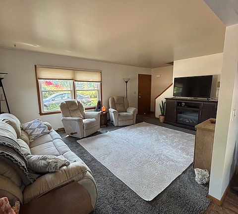 large living room and open to kitchen