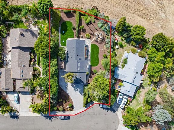 2nd image of 1815 Lucerne Cir