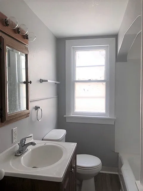 27 Wilkes Ave #2 photo 1