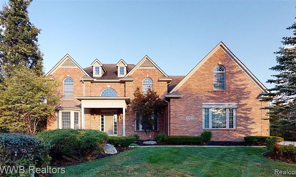 1st image of 17619 Laurel Creek Ct