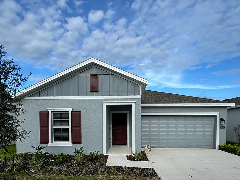 1747 Foreman Rd — Photo 1