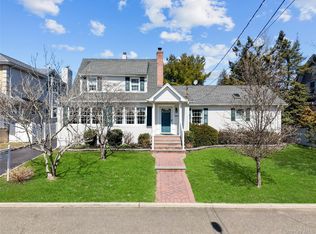122 Palmyra Avenue, Woodmere, NY