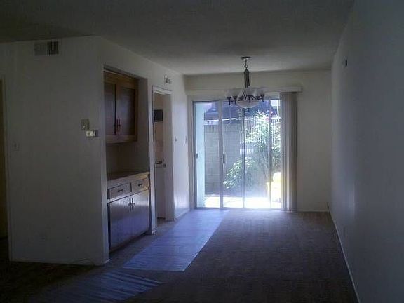 4th image of 743 Arcadia Ave Unit 5