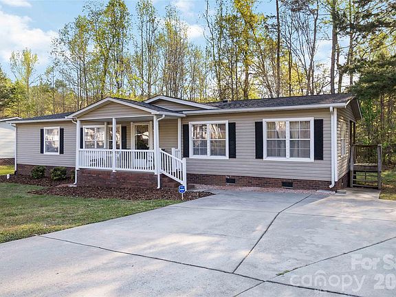 3rd image of 1362 Poplar Glen Dr