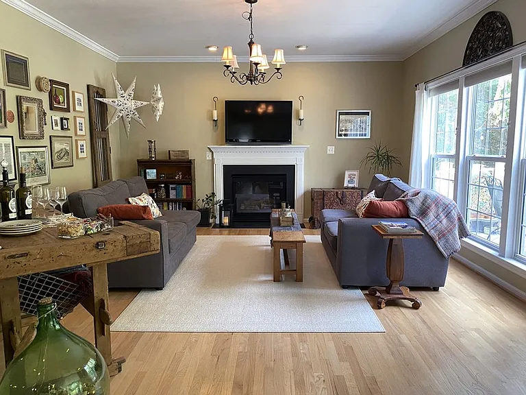 15623 Sabine Hall Pl — Photo 5