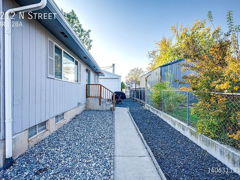 1212 N St — Photo 28