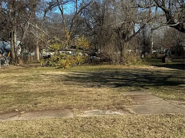 414 S Pecan St #6, Pauls Valley, OK 73075