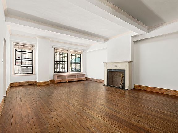4th image of 419 E 57th St