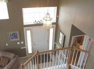 13 Pine Grove Ct, Algonquin, IL 60102