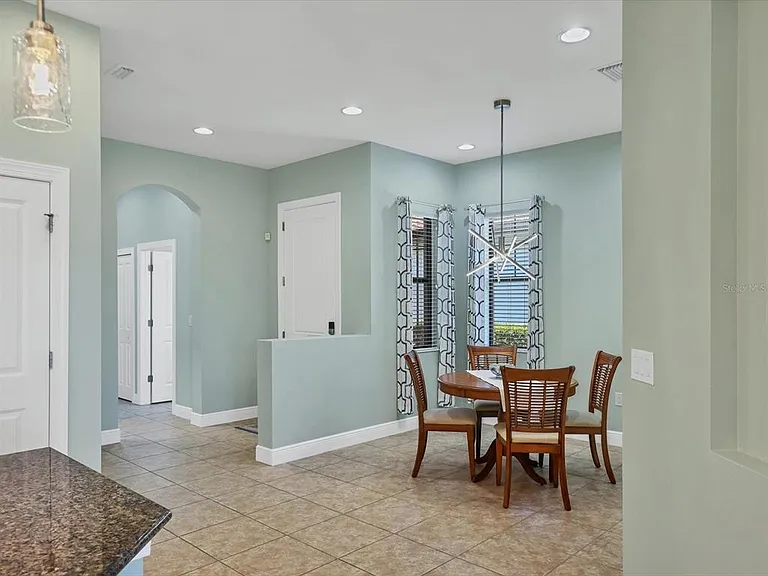 10424 Crooked Creek Dr — Photo 20