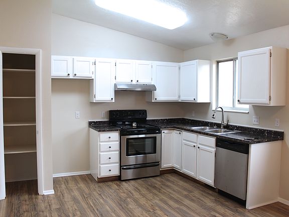 4th image of 5206 S Autumn Wood Ln