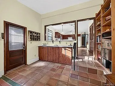 10 Dunnery Ct #1 — Photo 7
