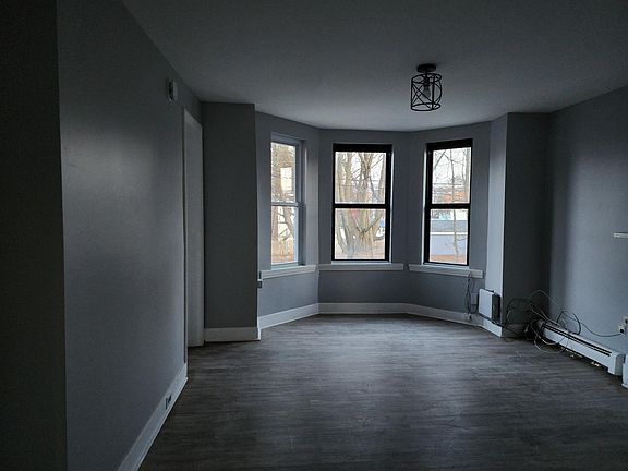 2nd image of 140 S Clark St Floor 2