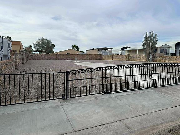 3rd image of 13707 E 49th Ln