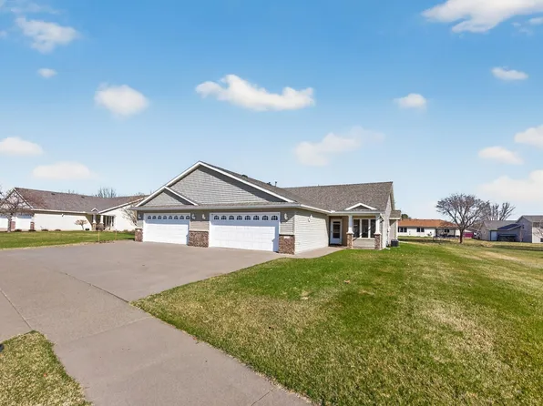 723 14th St E, Wabasha, MN 55981