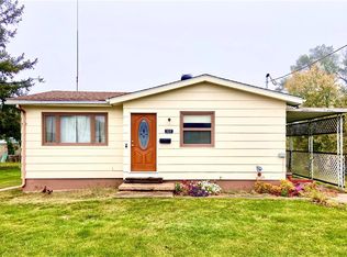 105 E Rock Island St, Knoxville, IA 50138