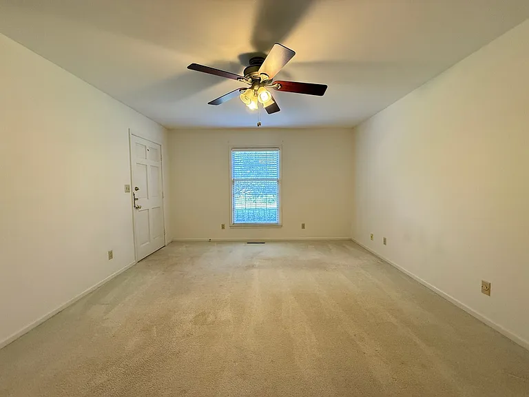 2711 Reynolda Rd #2D — Photo 7