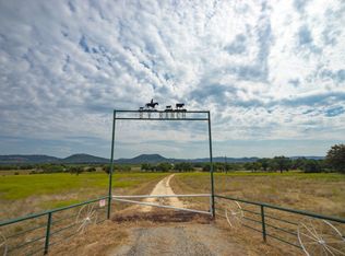 3430 S Highway 83, Leakey, TX 78873