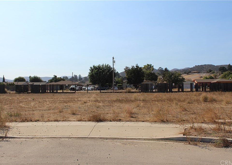 1st image of 50709 Annie Ln