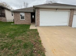 105A N Bailey Cir #A, Rogersville, MO 65742