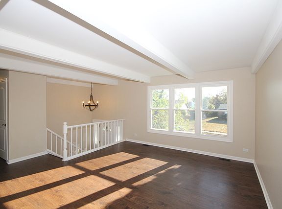 3rd image of 1914 Burr Oak Ln