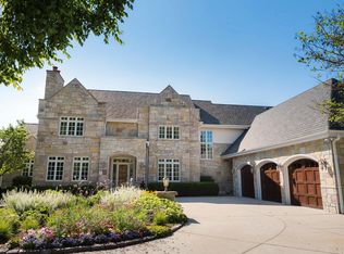 S27W35346 High Prairie Ct, Oconomowoc, WI 53066