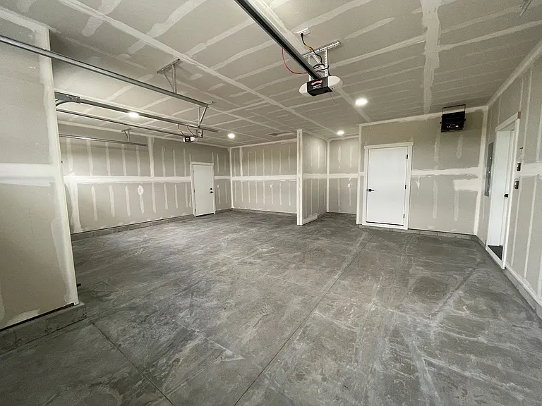 513 Spaniel Ln — Photo 27