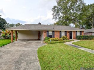 647 College Hill Dr, Baton Rouge, LA 70808