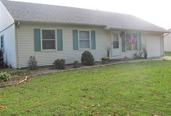 1st image of 3849 Harper Dr