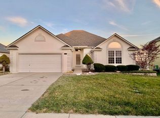 5417 NE Holiday Dr #39, Lees Summit, MO 64064