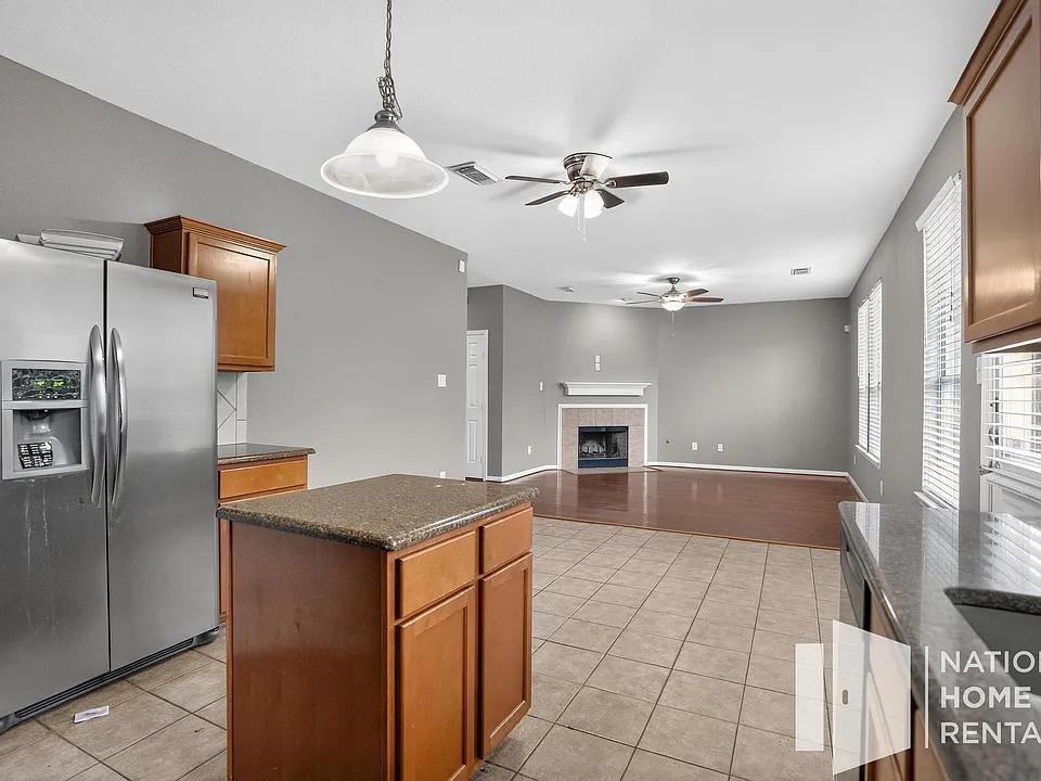 32410 Cross Springs Park Ln