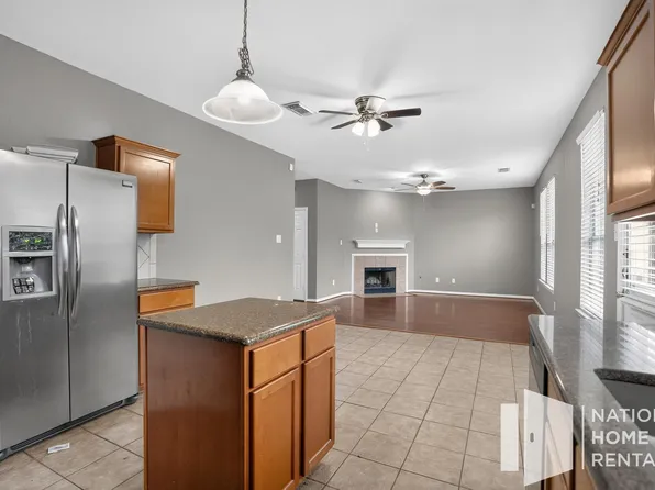 32410 Cross Springs Park Ln, Conroe, TX 77385