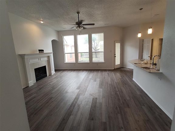 4th image of 4700 Basil Dr