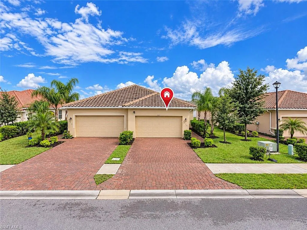 3 bed, 2.0 bath, 1389 sqft, $2,500 — Photo 3