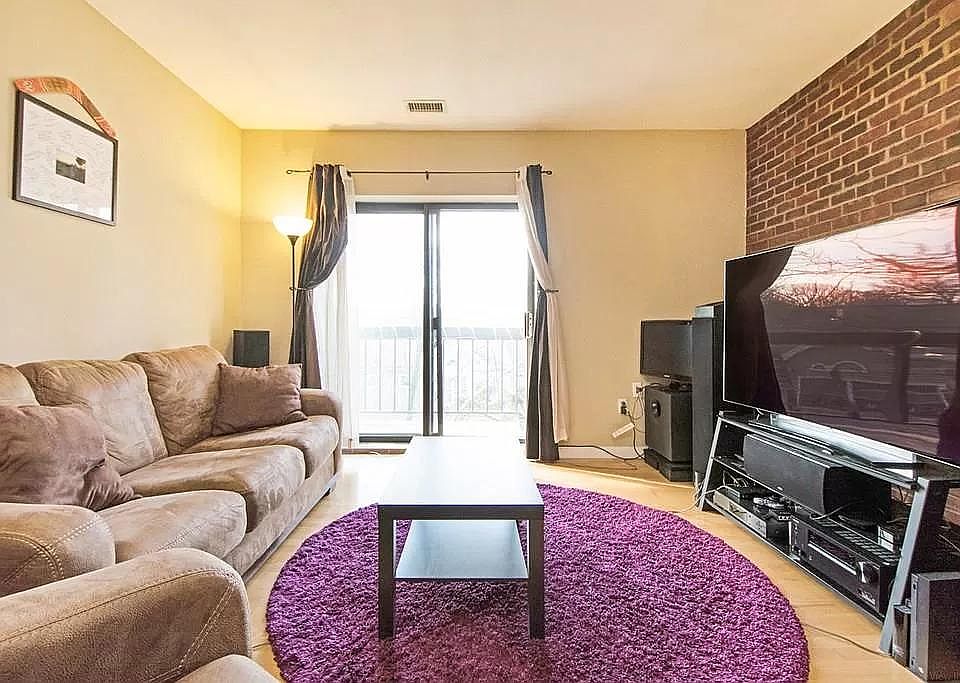 1st image of 123 Elm St APT D-6