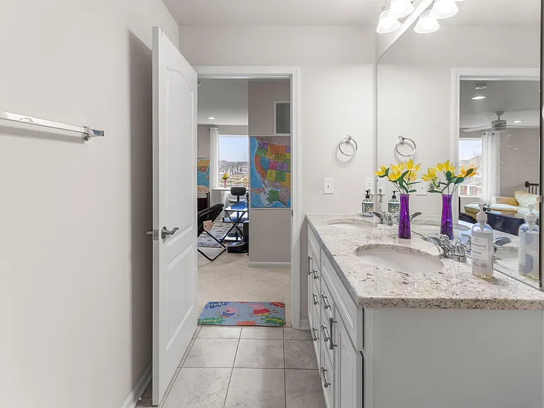 2825 Dillon Dr — Photo 28