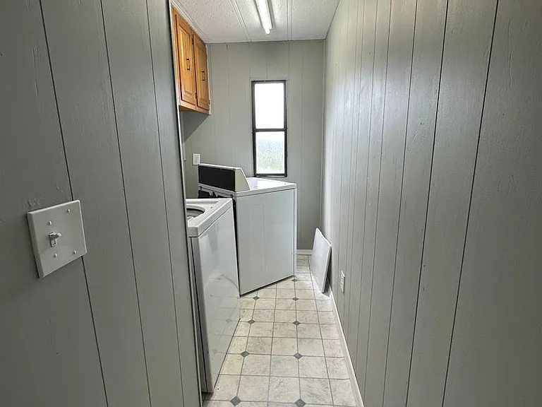 155 Valentine Dr — Photo 6