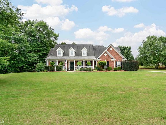 2nd image of 1936 Munford Pl