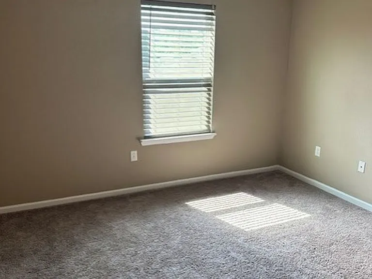 9670 Freefall Rd — Photo 24