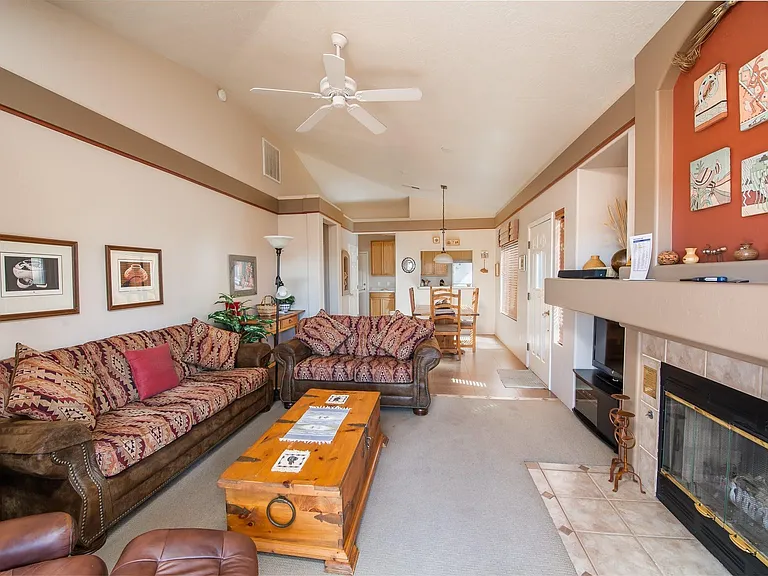 601 Desert Sage Ln — Photo 9